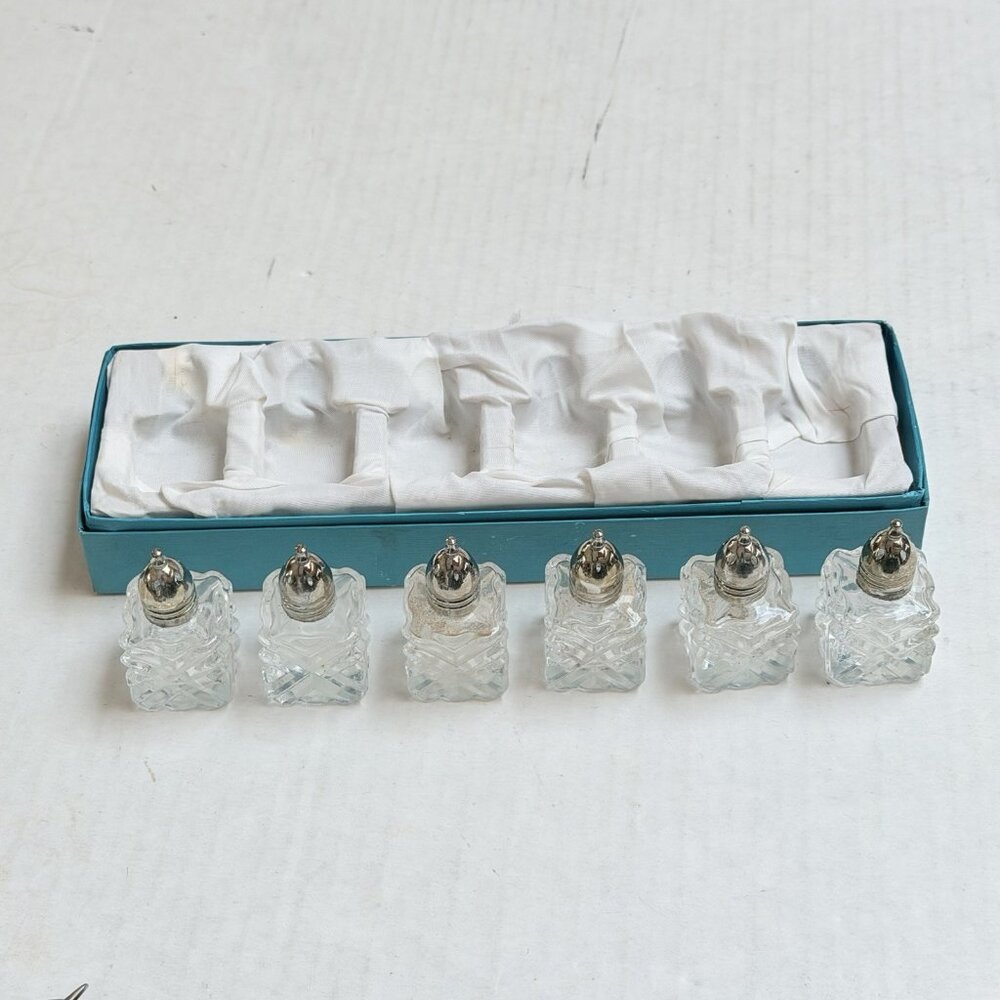 FB Rogers Crystal Glass 3 Salt 3 Pepper Shakers Serveware Silver Plate Set Vtg